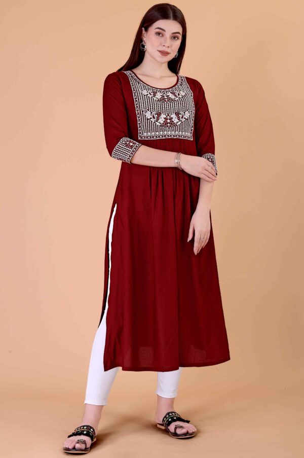 Glomee Presented Embroidery Work Kurta