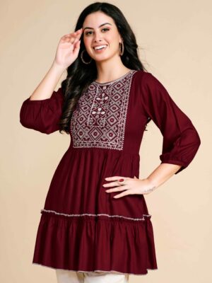 Glomee Heavy Rayon Embroidery Short Kurta