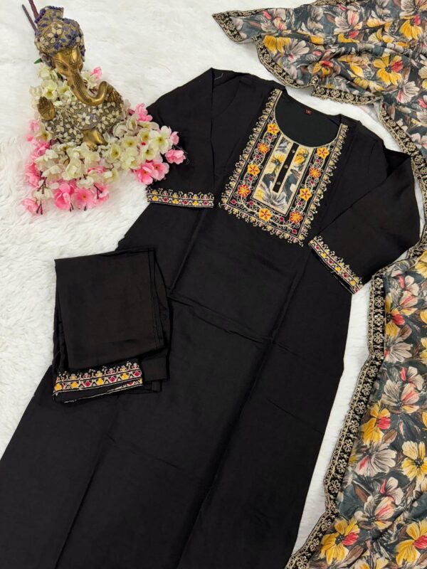 Glomee Introducing New kurti duptta and bottom set