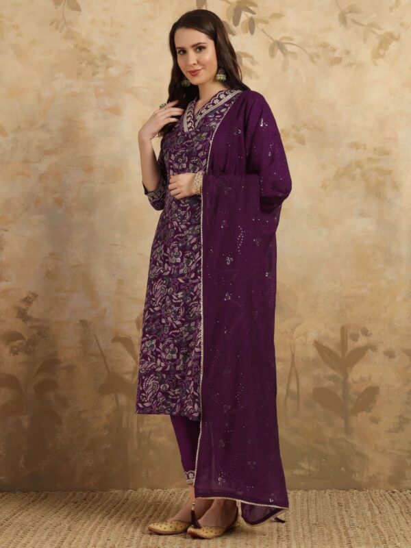 Glomee Introducing New kurti duptta and bottom set