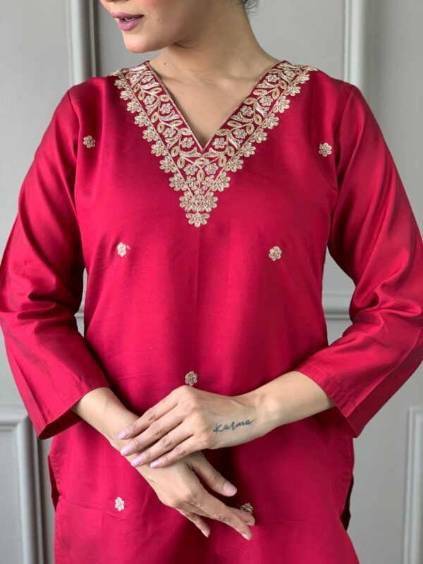 Glomee Introducing New kurti duptta and bottom set